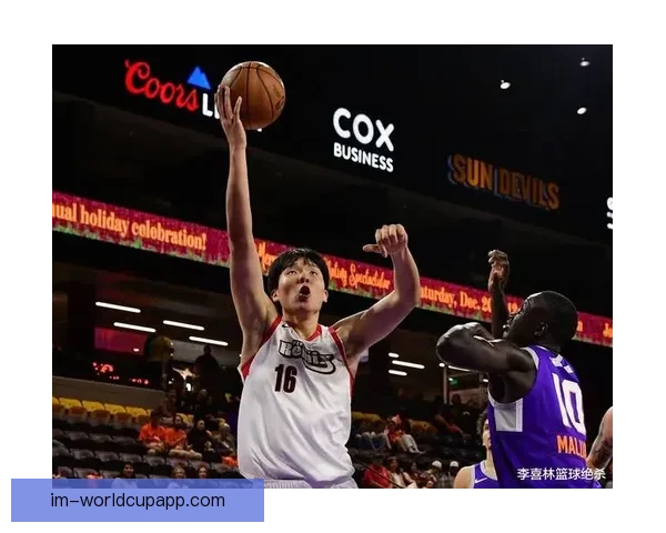 杨瀚森17分11篮板回暖表现力挺 G联赛混音34分逆转猛龙失利